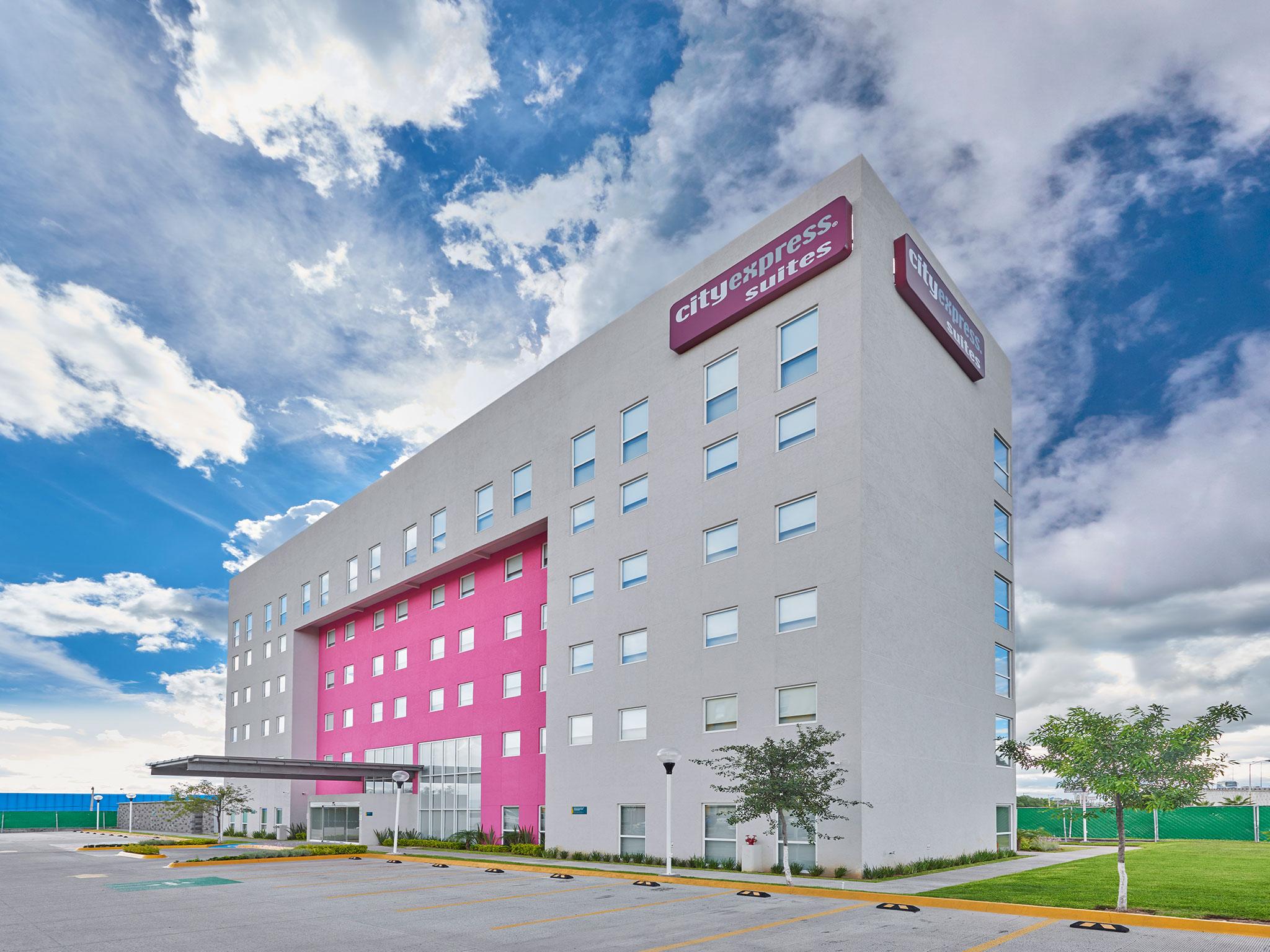 City Express By Marriott Silao Aeropuerto Exterior photo