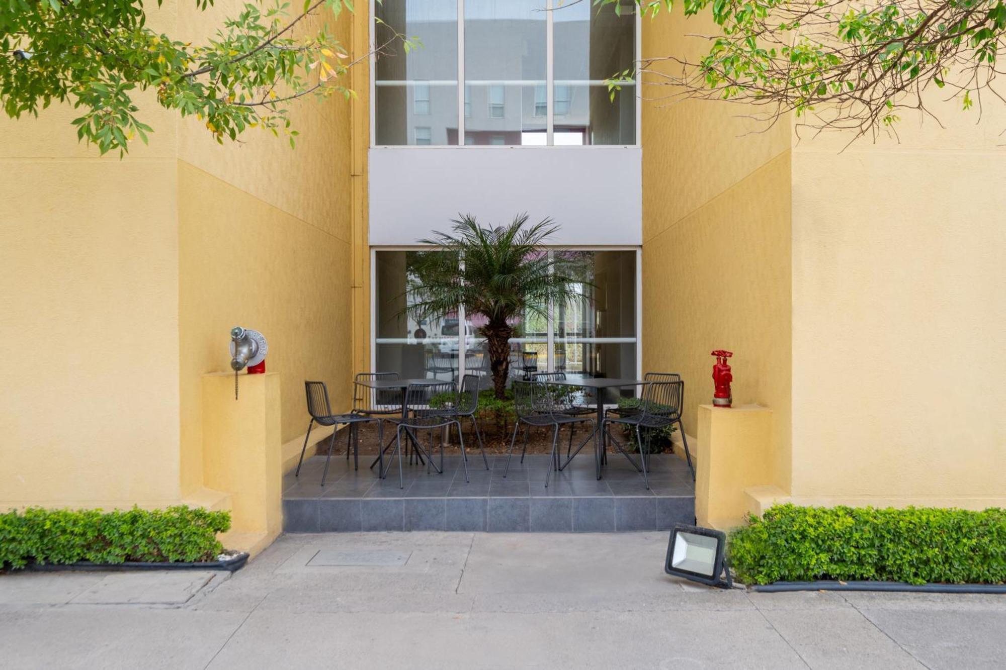 City Express By Marriott Silao Aeropuerto Exterior photo
