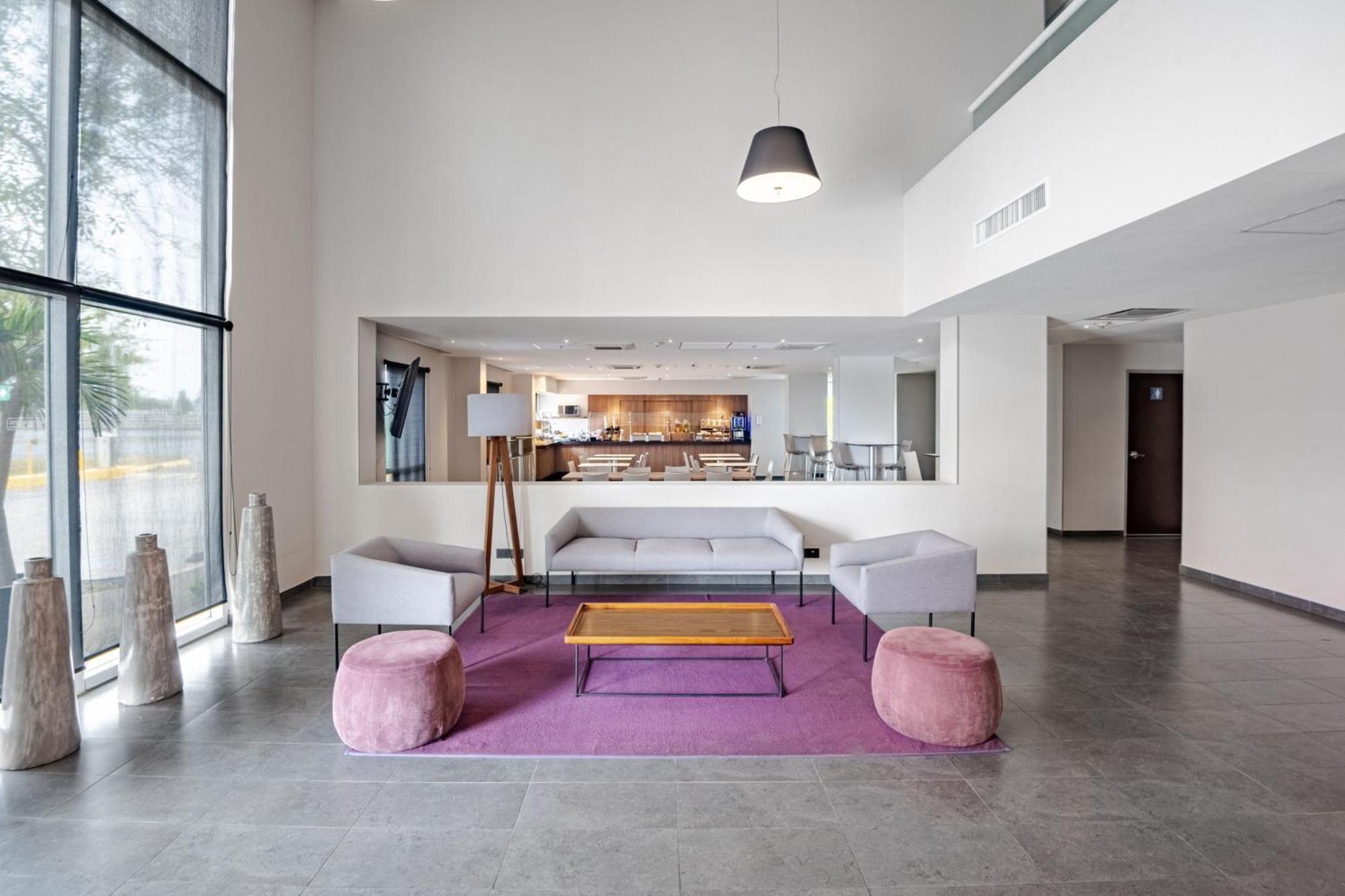 City Express By Marriott Silao Aeropuerto Exterior photo